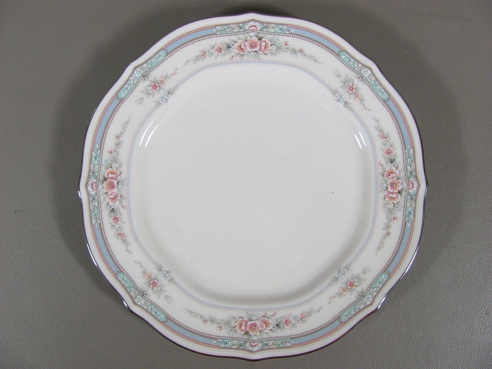 Amazon.co.jp: Noritake Fine China Rothschildディナープレート( S